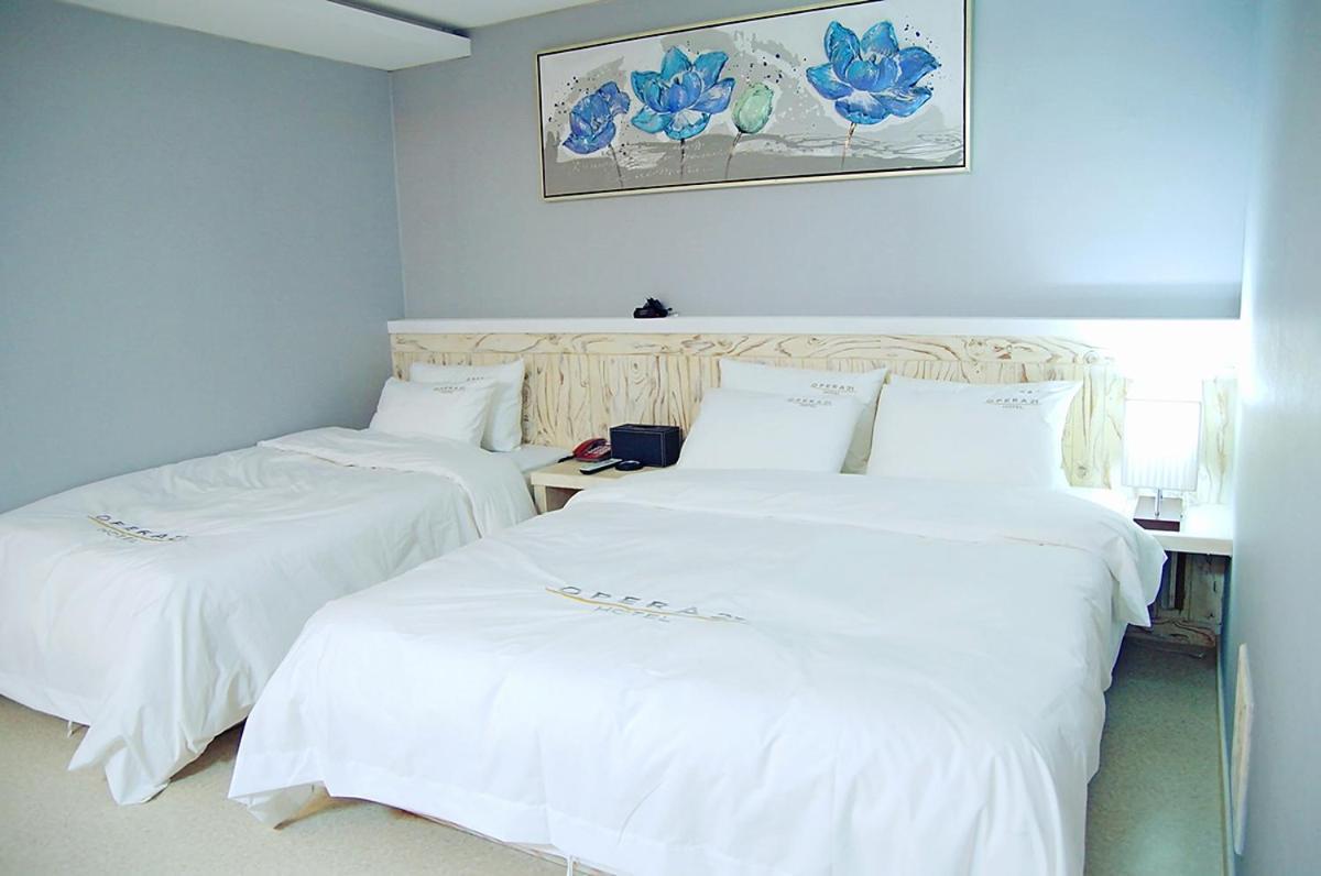Opera 21 Hotel Jeonju Exterior foto