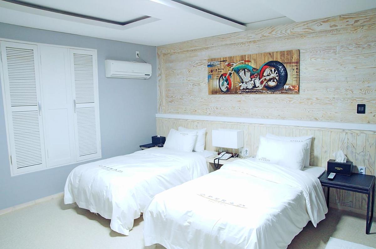 Opera 21 Hotel Jeonju Exterior foto